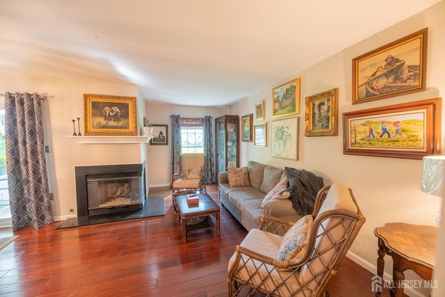 13 Mine Road, Jamesburg, NJ 08831