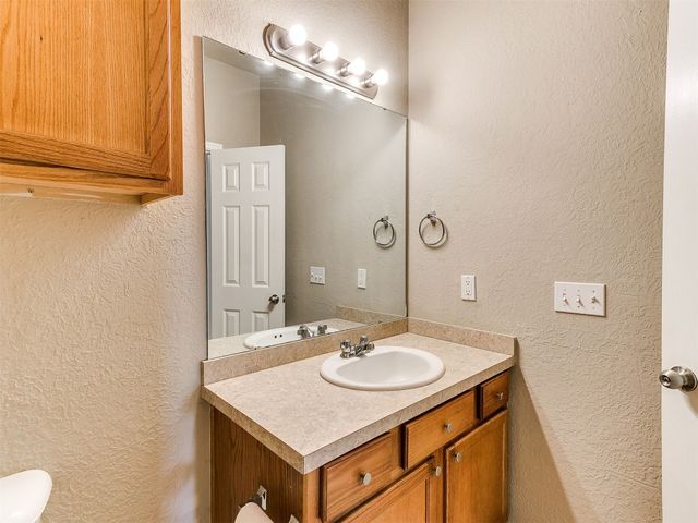 5913 SE 67th Street, Oklahoma City, OK 73135