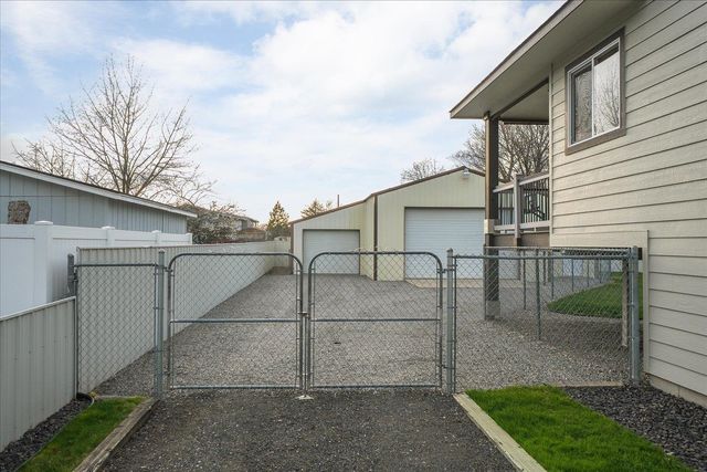 1214 S Progress Rd, Spokane Valley, WA 99037