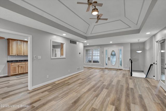 12108 Sentimental Ln, Louisville, KY 40229