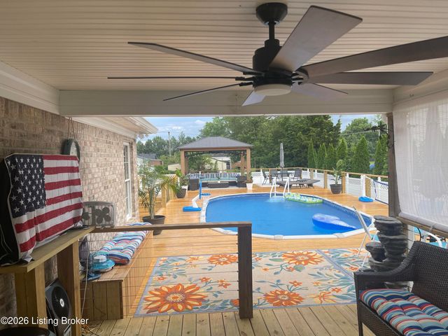 12108 Sentimental Ln, Louisville, KY 40229