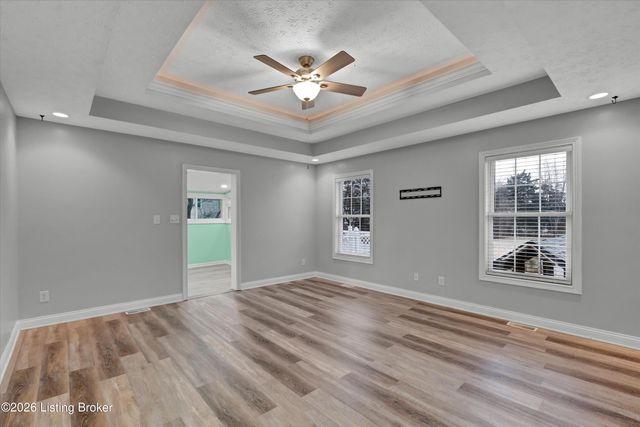 12108 Sentimental Ln, Louisville, KY 40229