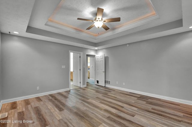 12108 Sentimental Ln, Louisville, KY 40229