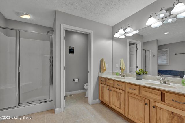 12108 Sentimental Ln, Louisville, KY 40229