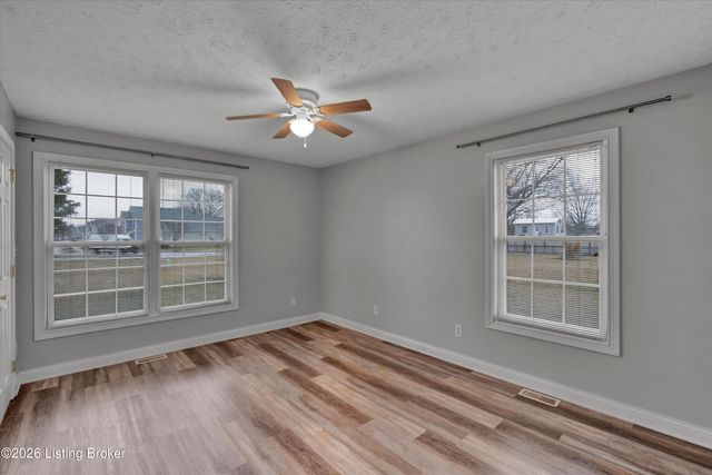 12108 Sentimental Ln, Louisville, KY 40229