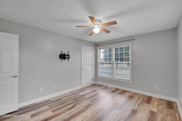 12108 Sentimental Ln, Louisville, KY 40229