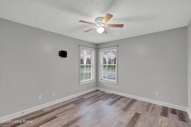 12108 Sentimental Ln, Louisville, KY 40229