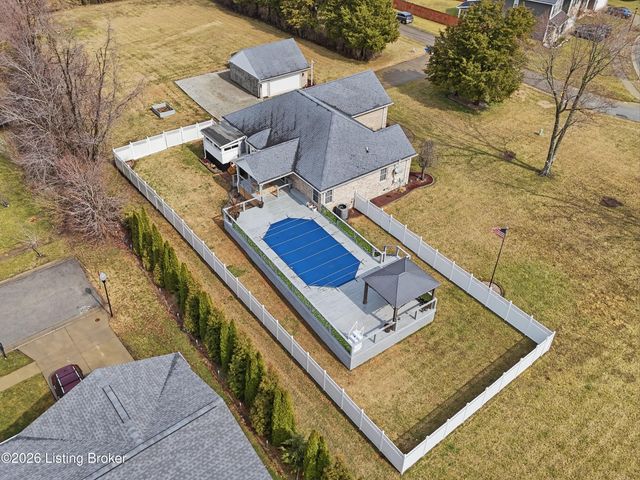 12108 Sentimental Ln, Louisville, KY 40229