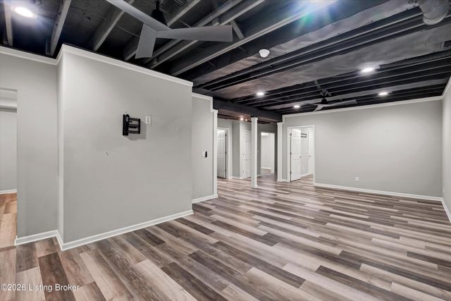 12108 Sentimental Ln, Louisville, KY 40229