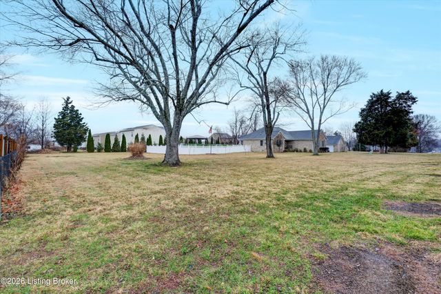 12108 Sentimental Ln, Louisville, KY 40229