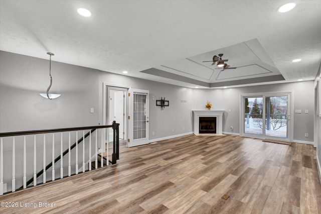 12108 Sentimental Ln, Louisville, KY 40229