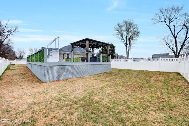 12108 Sentimental Ln, Louisville, KY 40229