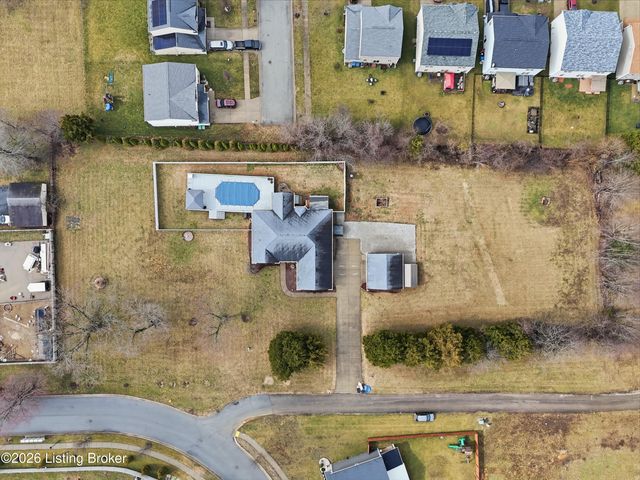 12108 Sentimental Ln, Louisville, KY 40229