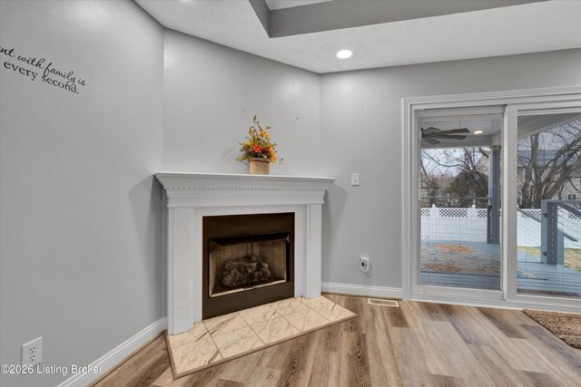 12108 Sentimental Ln, Louisville, KY 40229