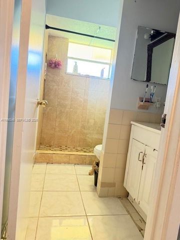 9770 SW 210th St, Cutler Bay, FL 33189