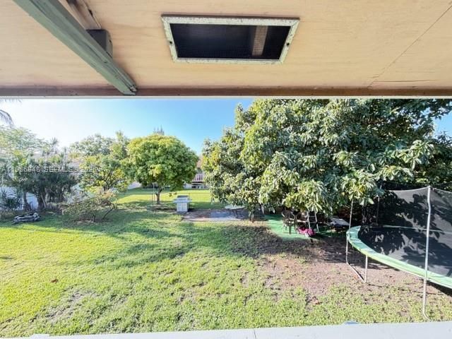 9770 SW 210th St, Cutler Bay, FL 33189