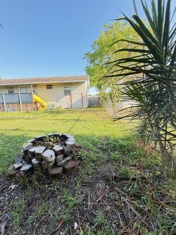 9770 SW 210th St, Cutler Bay, FL 33189