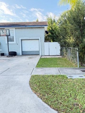 9770 SW 210th St, Cutler Bay, FL 33189