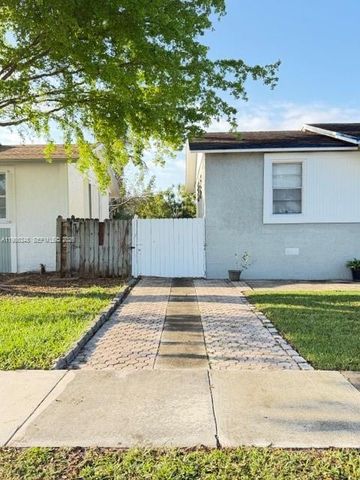 9770 SW 210th St, Cutler Bay, FL 33189