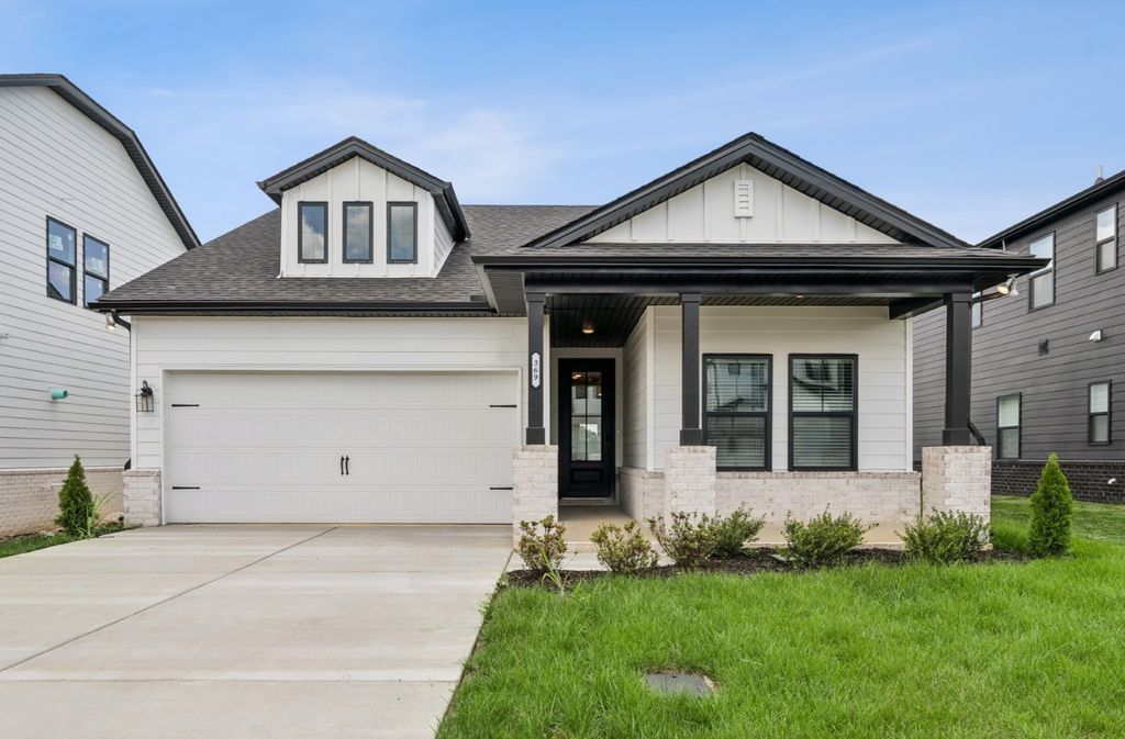 207 Conger Dr, Lebanon, TN 37087
