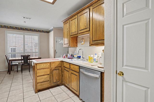 1230 Woodland Park Drive, Hurst, TX 76053