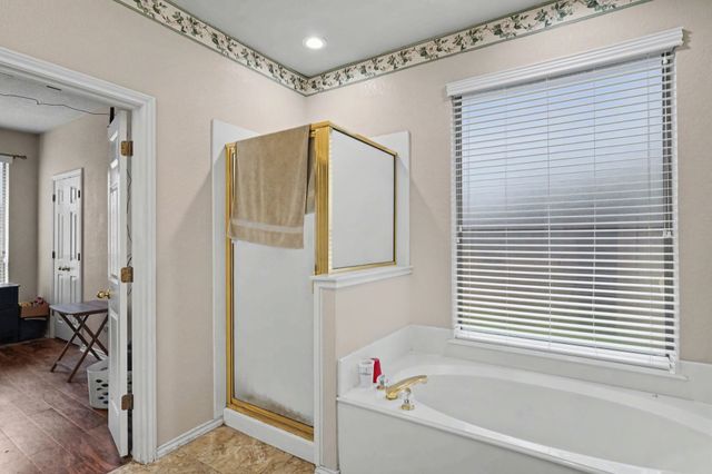 1230 Woodland Park Drive, Hurst, TX 76053