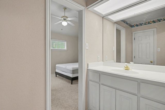 1230 Woodland Park Drive, Hurst, TX 76053