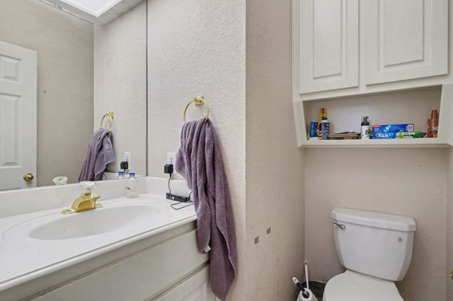 1230 Woodland Park Drive, Hurst, TX 76053