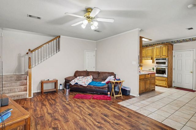 1230 Woodland Park Drive, Hurst, TX 76053