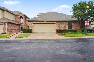 1230 Woodland Park Drive, Hurst, TX 76053