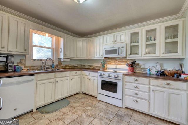 760 Kingtown Street, Blue Ridge, GA 30513