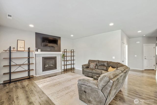 17705 Maple Street, Granite Falls, WA 98252