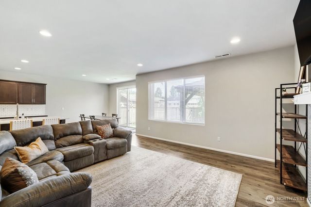 17705 Maple Street, Granite Falls, WA 98252