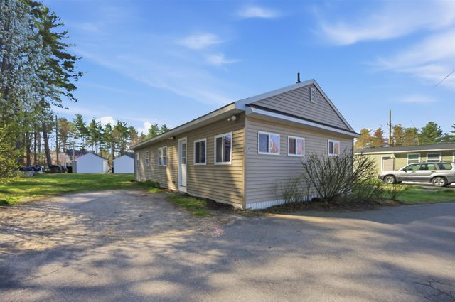 31 Page Rd Trlr 14, Litchfield, NH 03052