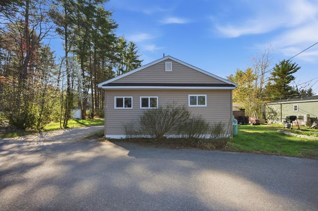 31 Page Rd Trlr 14, Litchfield, NH 03052