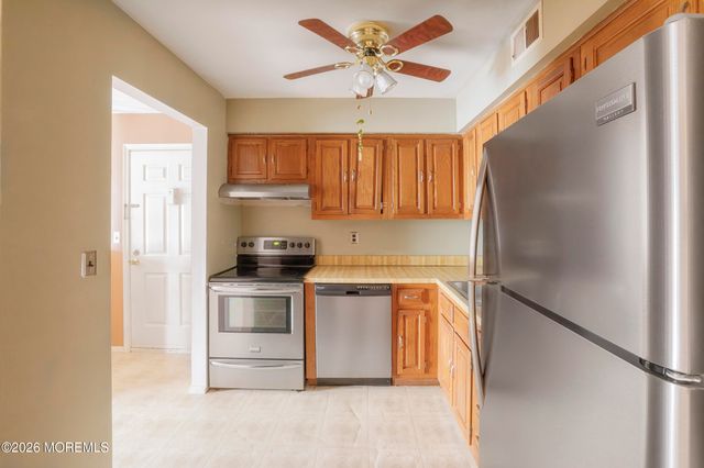 713 Wellington Place, Matawan, NJ 07747
