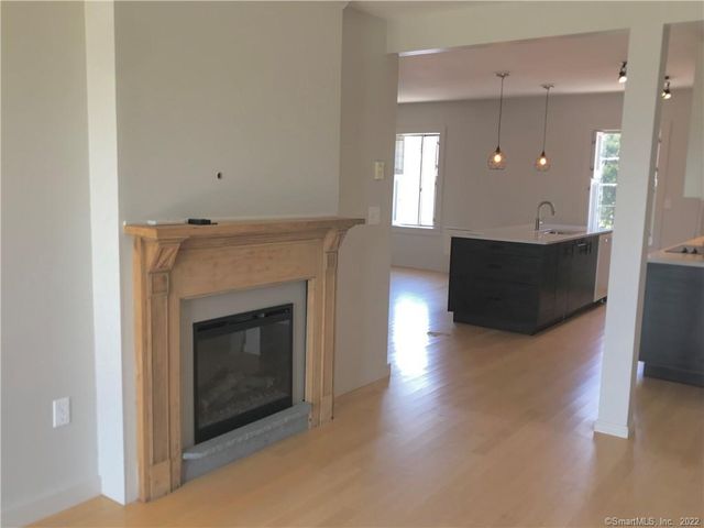 25 Hancox Street S2, Stonington, CT 06378