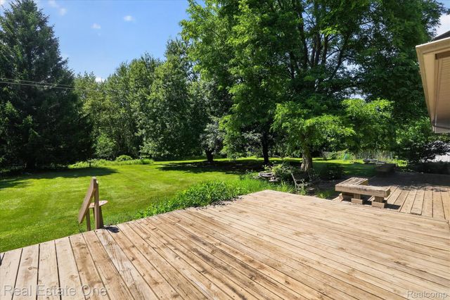 6039 Fish Lake Road, Highland Charter Township, MI 48442