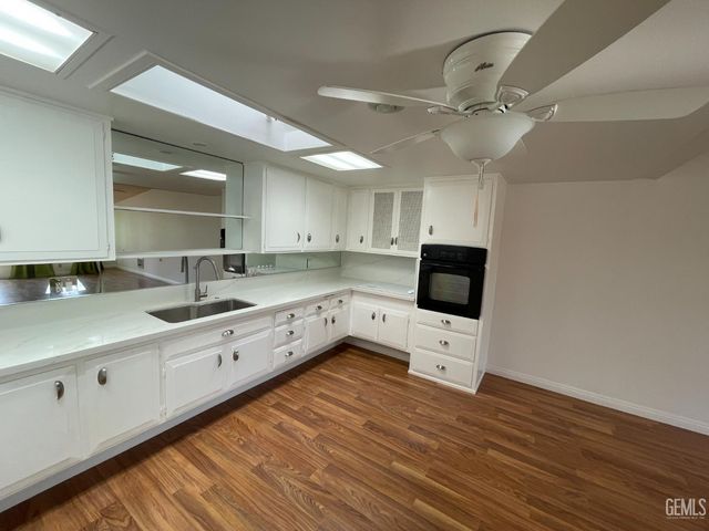 13920 Thunderbird Drive 007C, Seal Beach, CA 90740