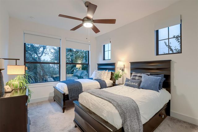 215 Honey Creek CT, Austin, TX 78738