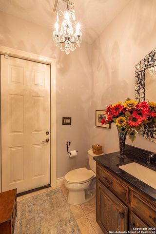 302 PARADISE POINT DR, Boerne, TX 78006