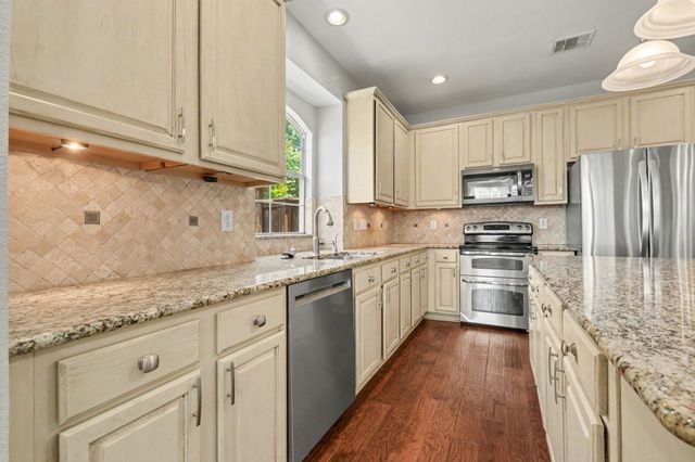 415 Heatherwood Drive, Allen, TX 75002