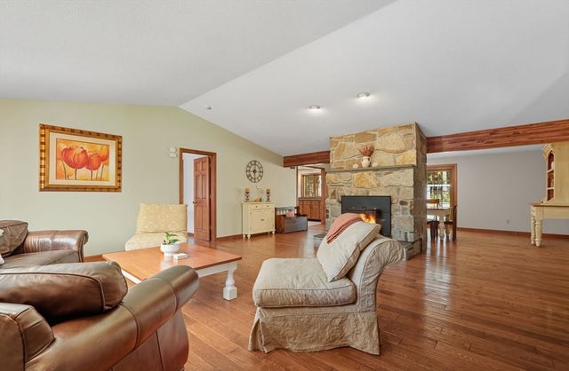 100 Fomer, Southampton, MA 01073