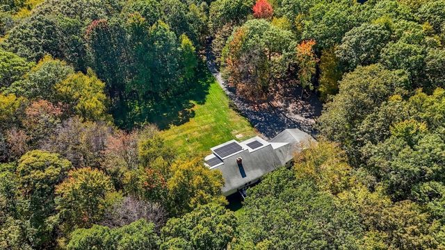 100 Fomer, Southampton, MA 01073