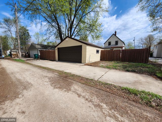 919 Warner Avenue, South Saint Paul, MN 55075