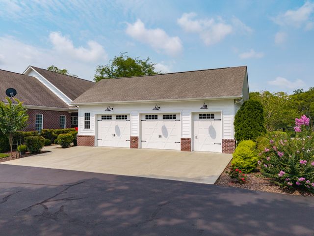 144 Herb Garden Dr, Fayetteville, TN 37334
