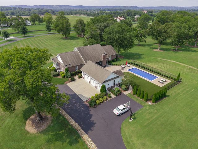 144 Herb Garden Dr, Fayetteville, TN 37334