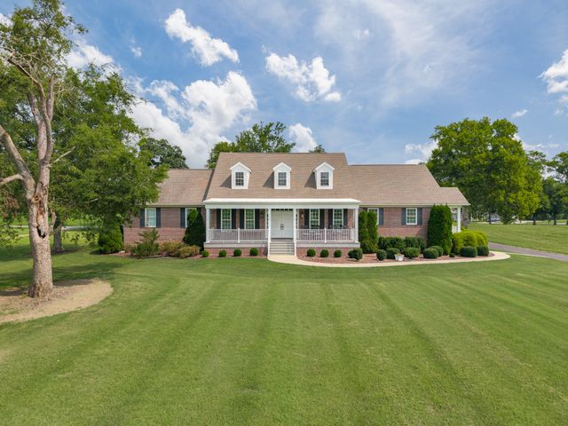 144 Herb Garden Dr, Fayetteville, TN 37334