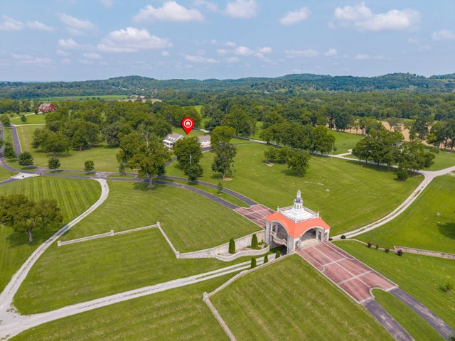 144 Herb Garden Dr, Fayetteville, TN 37334