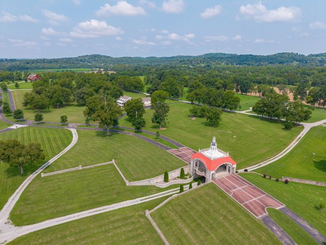 144 Herb Garden Dr, Fayetteville, TN 37334